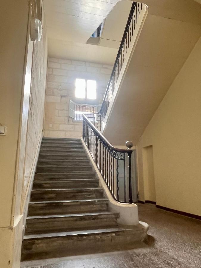 Appartement Belle-Vue Beaucaire  Esterno foto